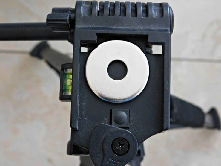 tripod close up of where to drill the hole