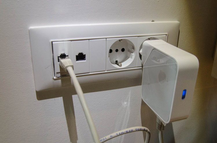 TP-Link Router im Hotelzimmer