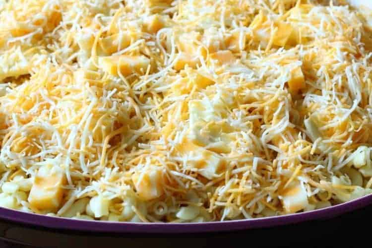 Homemade oven-baked macaroni and cheese - final layer close up