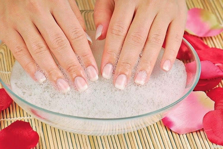 Grow Long Strong Nails Naturally in 10 Days Soak nails in coconut oil
