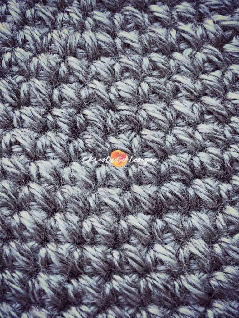 picture of mini bean stitch in grey worked in the round