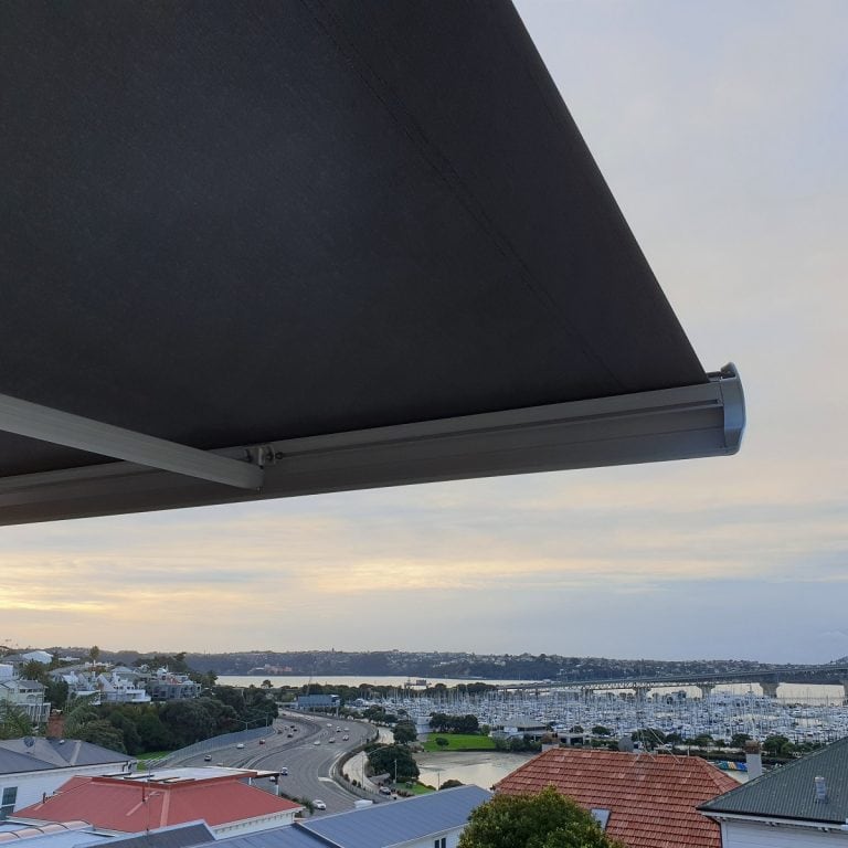 Ziptrak Blinds Auckland Ziptrak Drop Down Screen Nz Sunguard