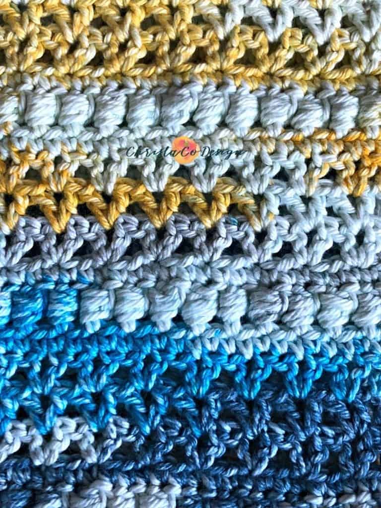 picture of yellow and blue cowl with bead stitch crochet pattern