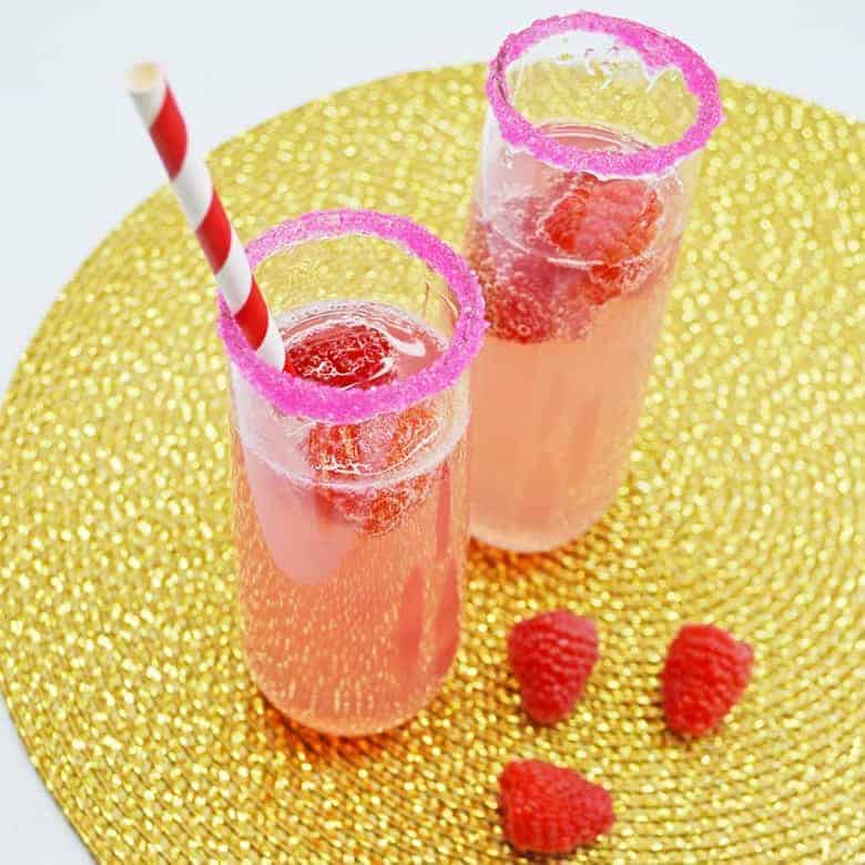 lemonade mimosa champagne cocktail