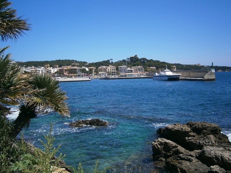 Hafen von Cala Ratjada, jede Bootstour geht von hier ab Hafen von Cala Ratjada, jede Bootstour geht von hier ab