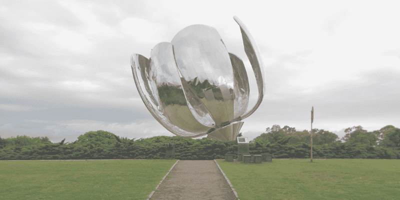 Floralis Generica - Buenos Aires - Argentina - UmTour