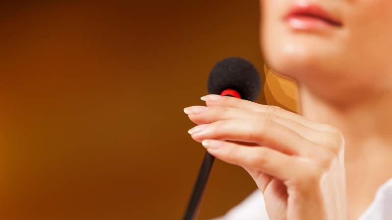 24 Easy Ways to Be A Successful Motivational Speaker 3 Starting to Speak