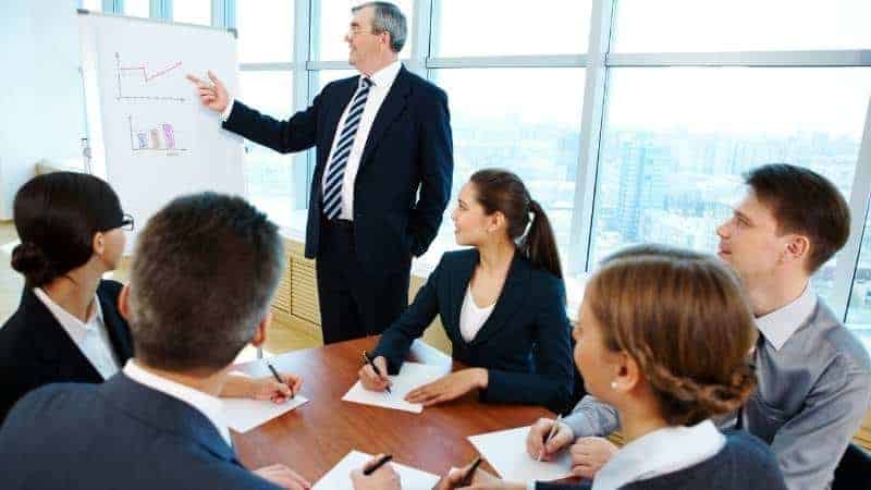 New Seminars in the Philippines 4 An executive presenting to leaders. In this seminar, participants will learn how to present effectively