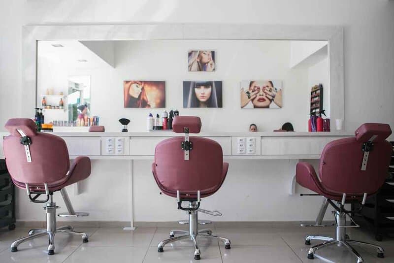 Hair salon. Photo by Guilherme Petri on Unsplash