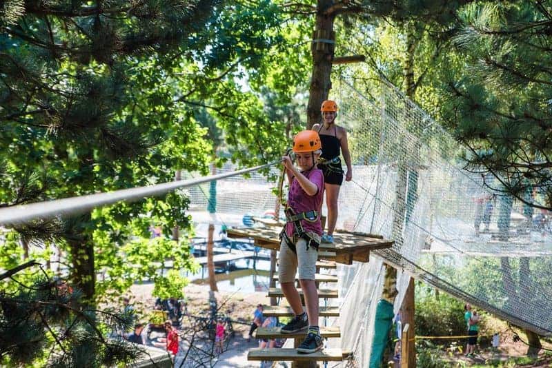 Kletterpark im außenbereich - Aktivitäten & Sport haben ein sehr großzügiges Angebot Kletterpark im außenbereich - Aktivitäten & Sport haben ein sehr großzügiges Angebot