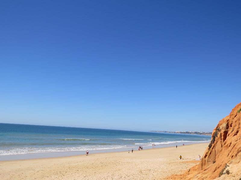 Der Atlantische Ozean planen Sie Ihren Badeurlaub hier, auch im Winter kann man hier bei milden Temperaturen seinen Seelenfrieden finden Der Atlantische Ozean planen Sie Ihren Badeurlaub hier, auch im Winter kann man hier bei milden Temperaturen seinen Seelenfrieden finden