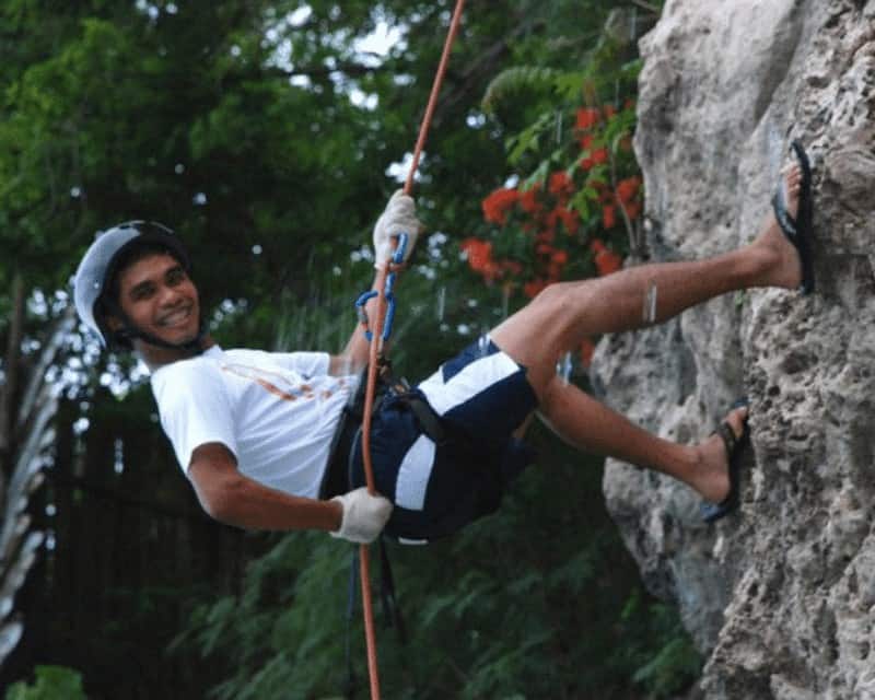 Get A Good Life & Thrive 1 Jef Menguin will help you climb from the rock bottom. He teaches people how to lead in times of crisis.