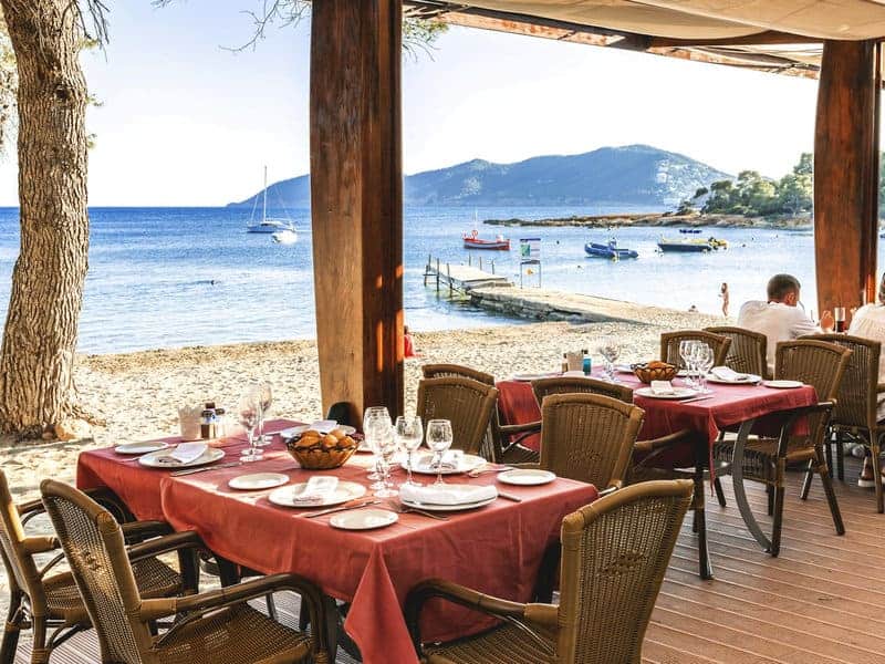 Mit Meerblick All Inclusive Verpflegung genießen Mit Meerblick All Inclusive Verpflegung genießen