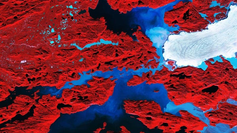 Nordenskiold Glacier, Greenland. Image modified Copernicus Sentinel data (2017), processed by ESA,CC BY-SA 3.0 IGO