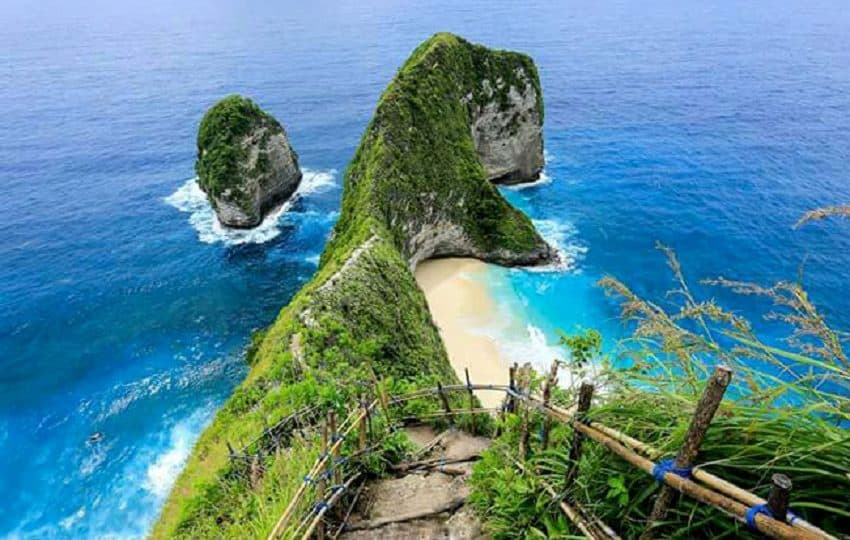 nusa penida island