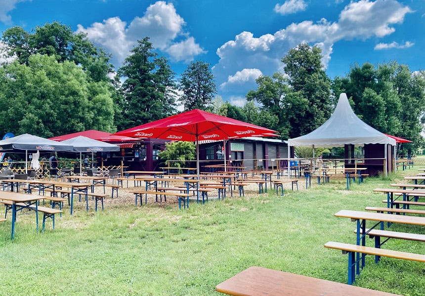 Der Wöhrder Wiese Biergarten in Nürnberg.