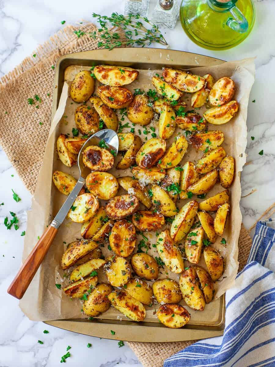 oven-roasted baby potatoes with parsley, thyme and parmesan