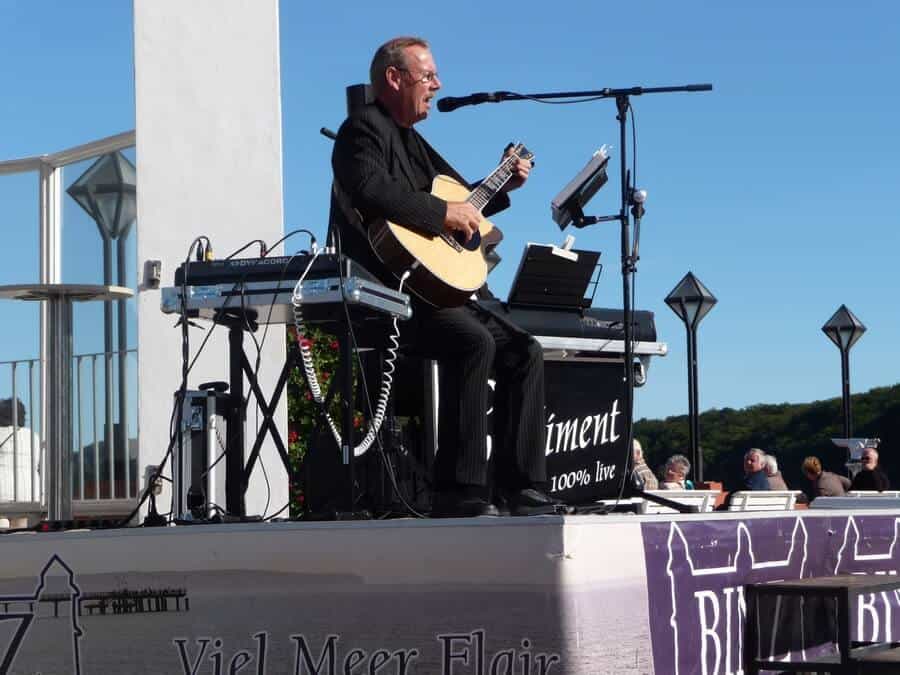 Live Konzert auf dem Kurplatz Binz