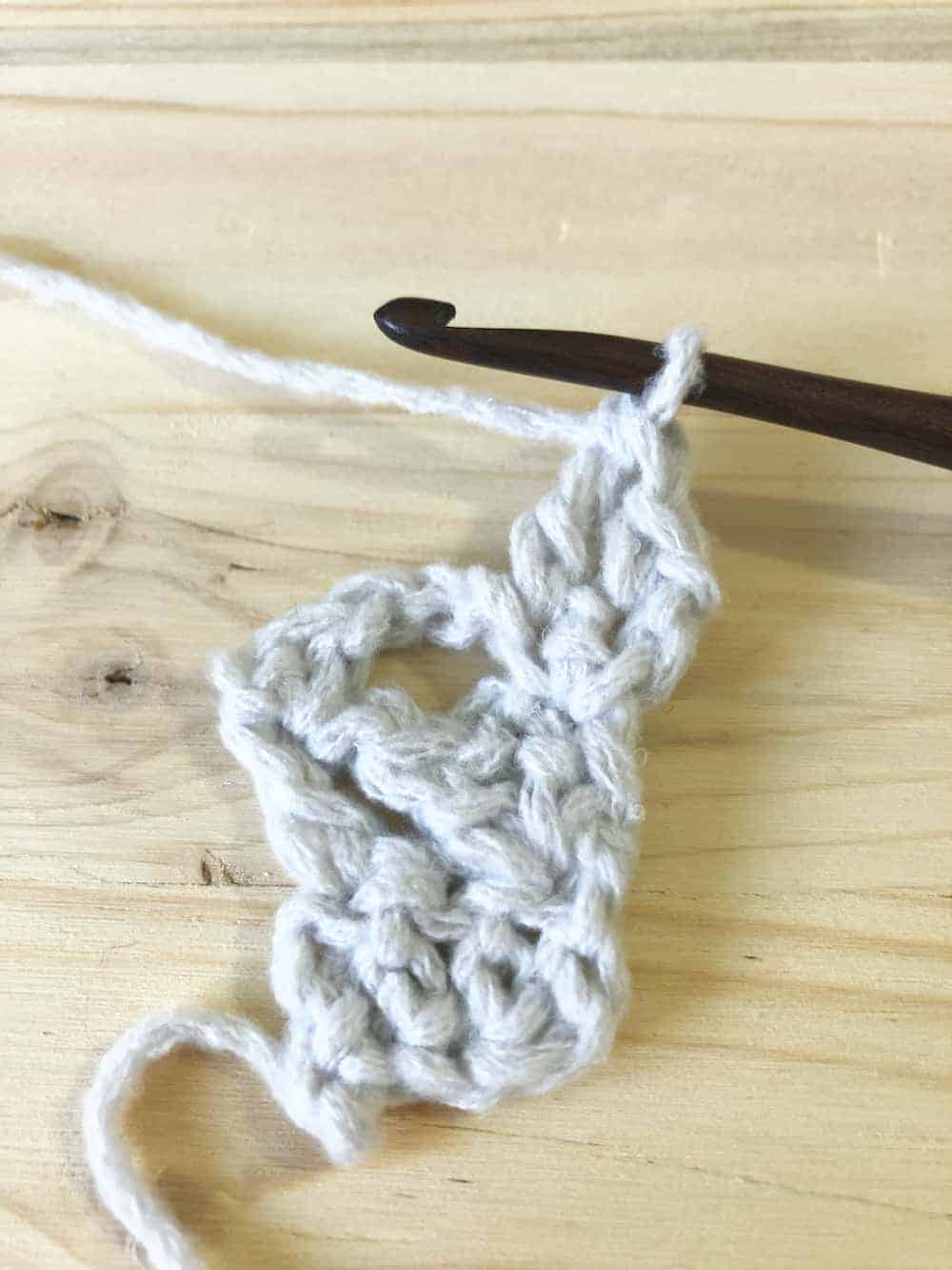R4 mila shawl