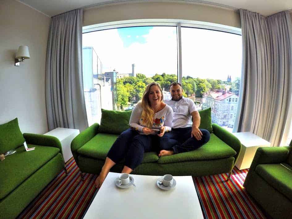 couple green coach hotel smile laugh