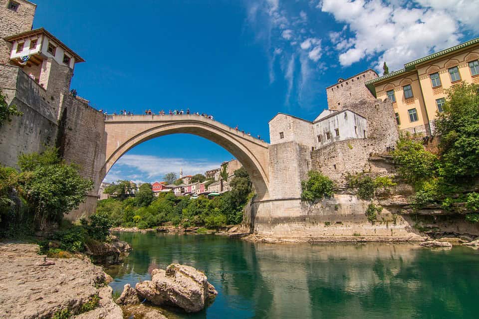 Circa eine Stunde Fahrt von Ihrem Urlaubs Ort die beliebte Insel Mostar Circa eine Stunde Fahrt von Ihrem Urlaubs Ort die beliebte Insel Mostar