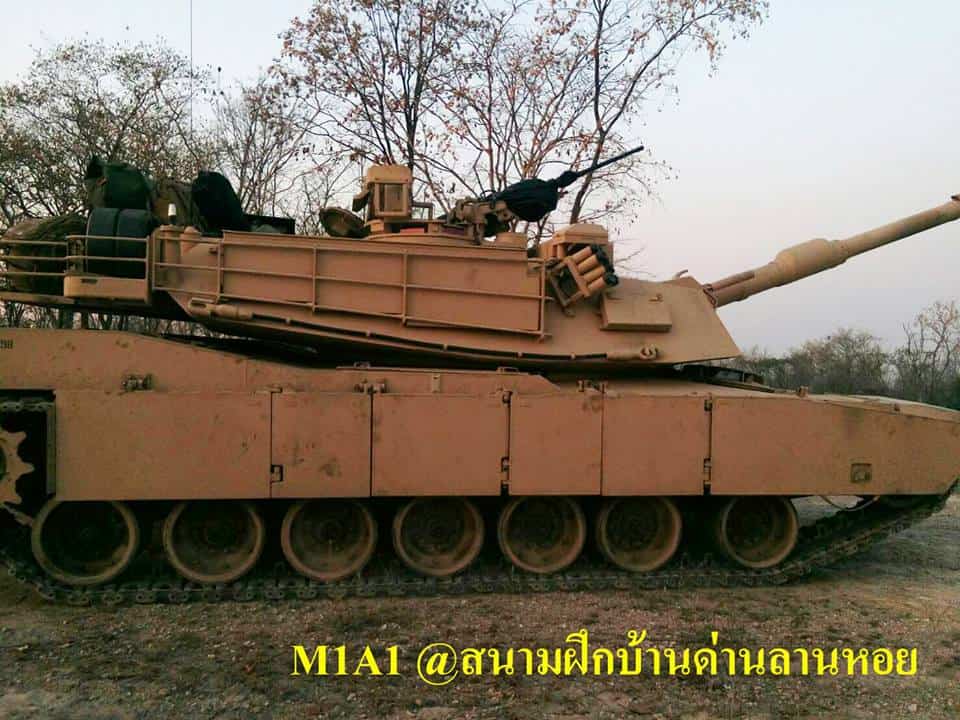 รถถังหลัก M1A1 ABRAMS สีทะเลทราย ณ สนามฝึกบ้านด่านลานหอย
