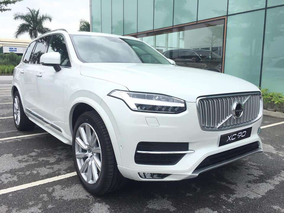 cửa hàng cầm xe hơi Volvo định giá cao