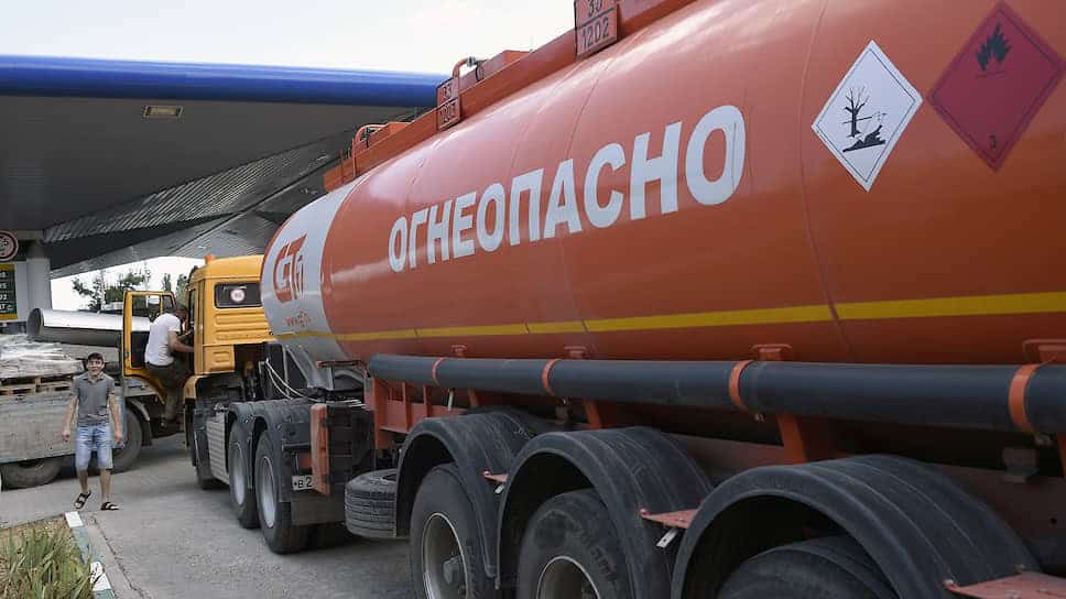 Бензин набрался опта. Стоимость топлива на бирже снижается