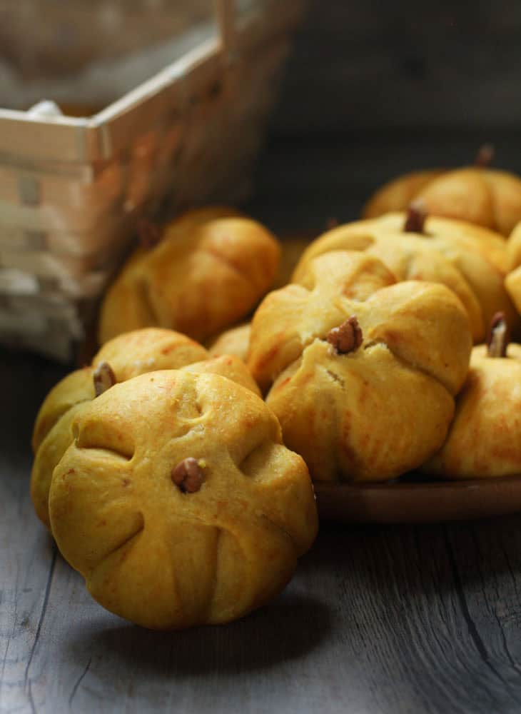 Pumpkin Bread Rolls