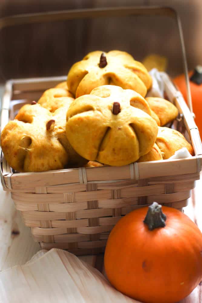 Pumpkin shaped Bread Rolls with pecans