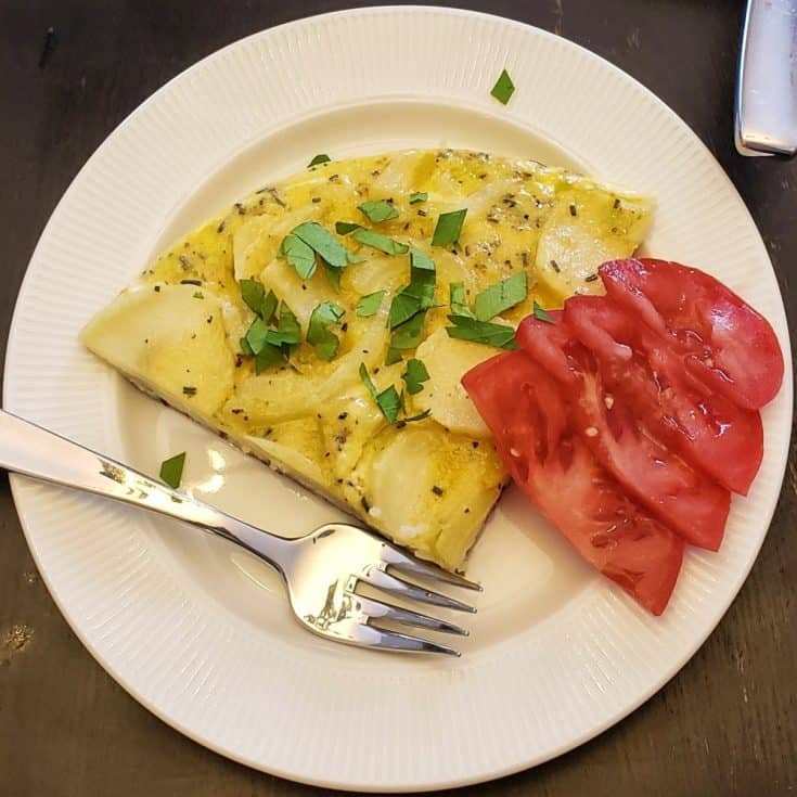 Are you looking for an easy breakfast that doesn't have to be eaten right away? My vegetarian potato frittata recipe is super simple, and tastes great hot, cold, or room temperature! Your whole family will love it. And best of all? You can do it all on the stovetop--no oven! AmyEverAfter.com