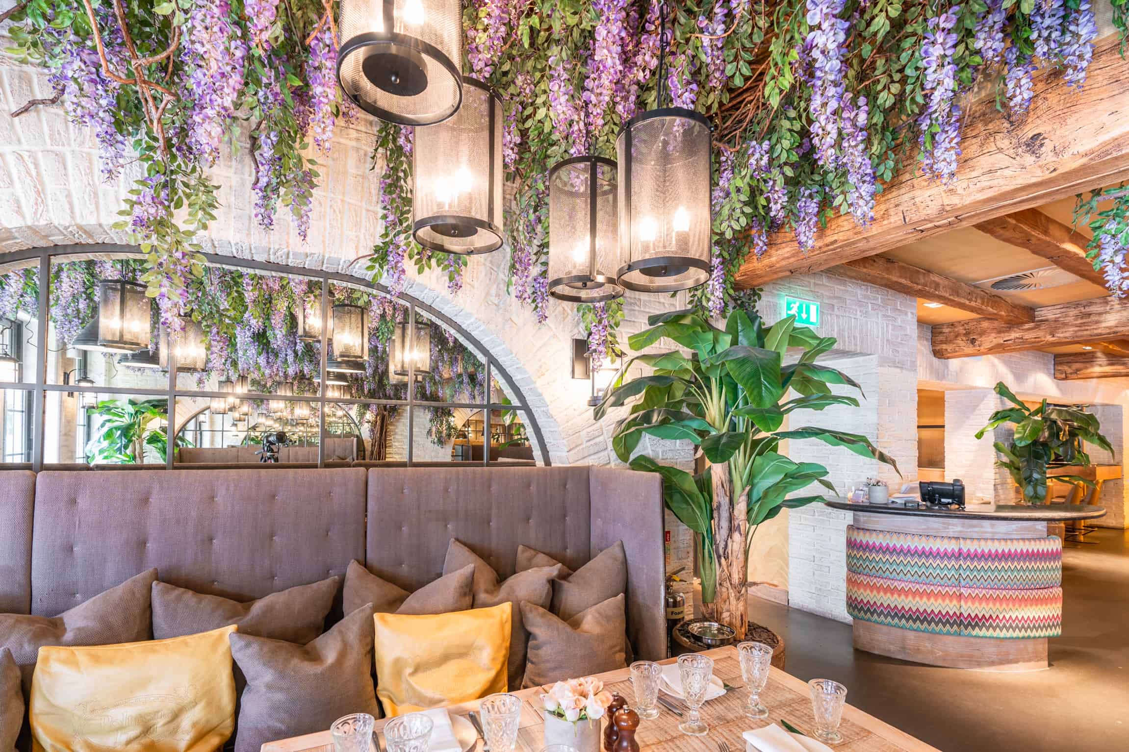 Victor’s Restaurant Hale Carroll Design