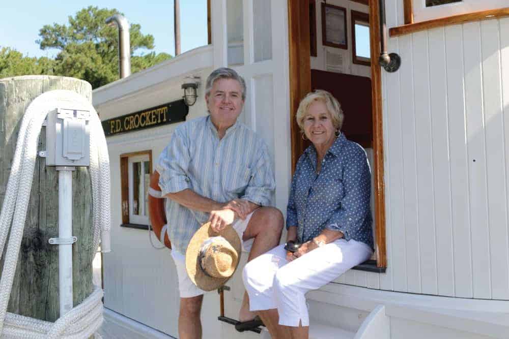 John and Kathy Barber on the buyboat F.D. Crockett . John paints to preserve the Chesapeake Bay and its culture. The Deltaville Maritime Museum commissioned him to paint F.D. Crockett and Steamer Piankatank off Stingray Point . The proceeds from the sale of the prints benefit the museum— deltavillemuseum.com/gift sho p . Barber also helped raise more than a half-million dollars for the Chesapeake Bay Foundation, The Nature Conservancy and other nonprofit groups by donating his artwork and certain copyrights.