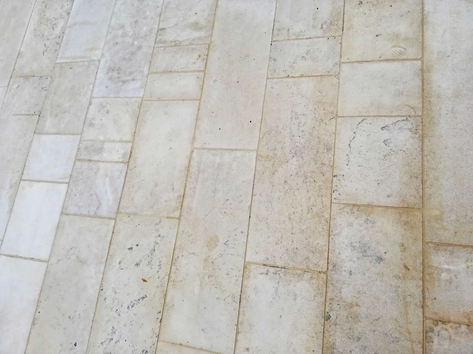 prirodni kamen beli sečeni prirodni kamen beli sečeni