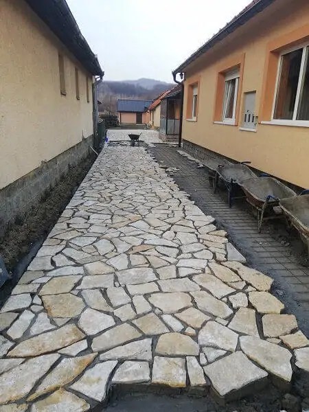 lomljeni kamen (2) lomljeni kamen (2)