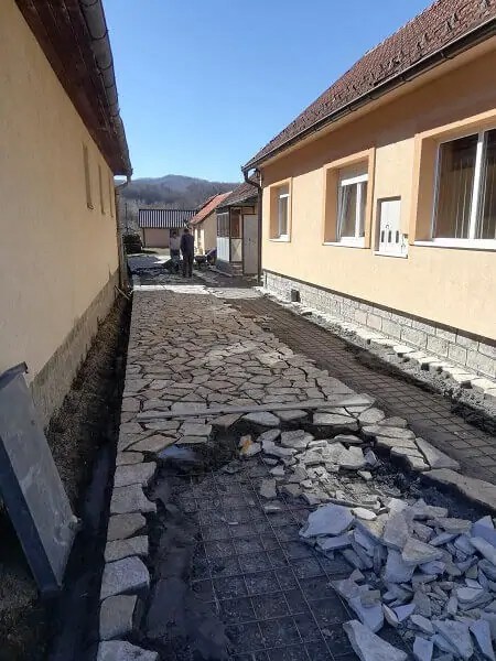 lomljeni kamen kojic đ lomljeni kamen kojic đ