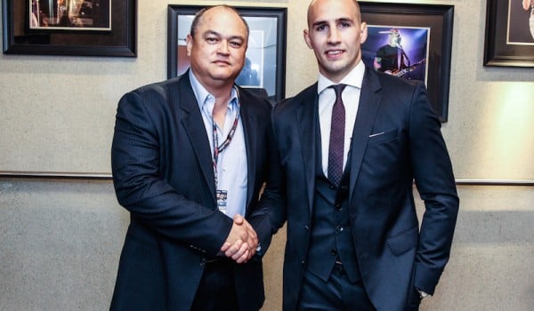 Rory MacDonald Signs with Bellator
