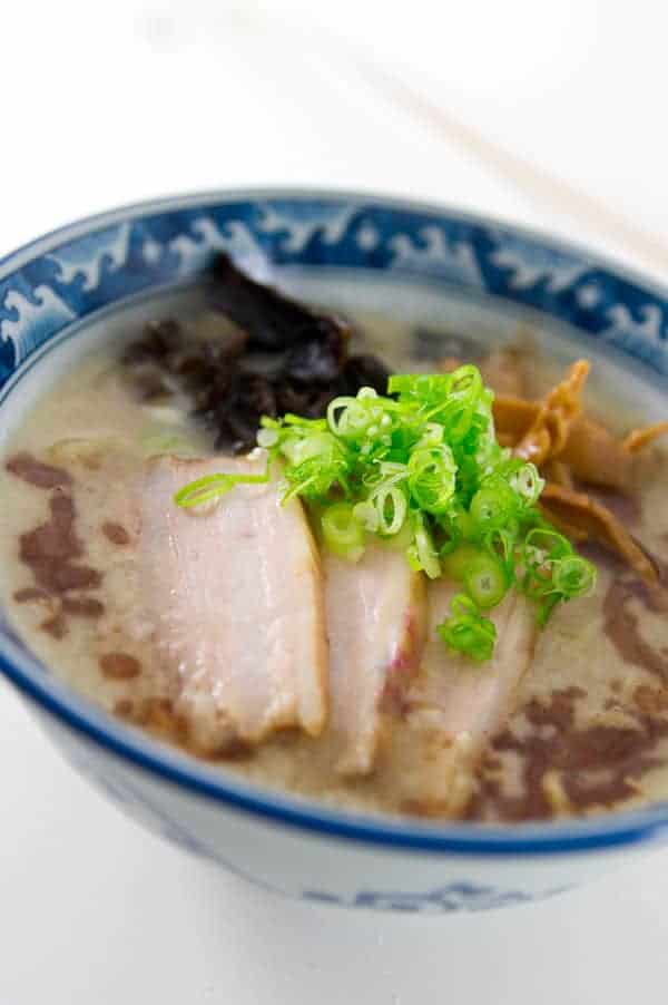 Tonkotsu Ramen Recipe - Creamy Japanese Pork Bone Broth Technique