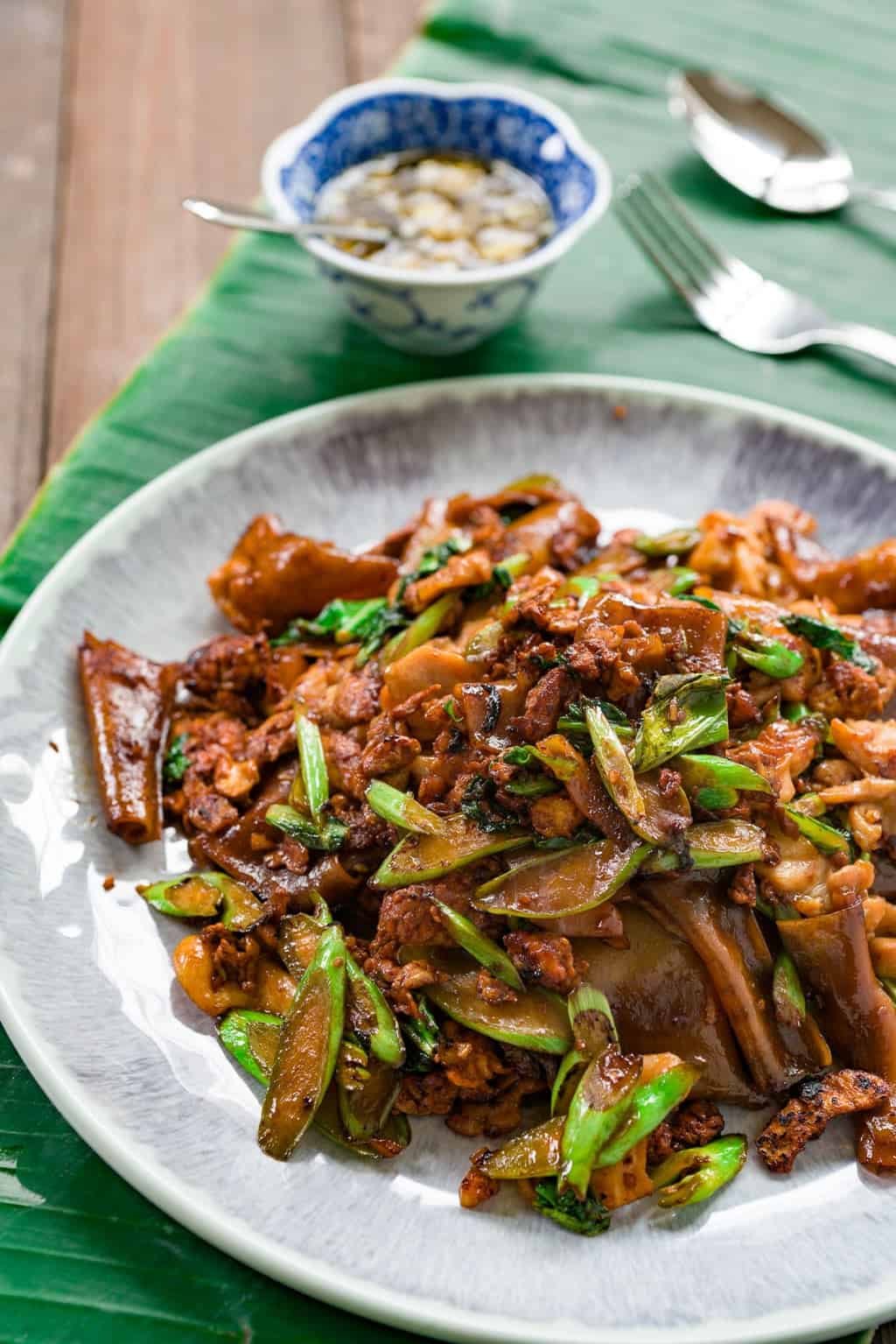 pad-see-ew-with-homemade-sauce-easy-weeknight-recipes