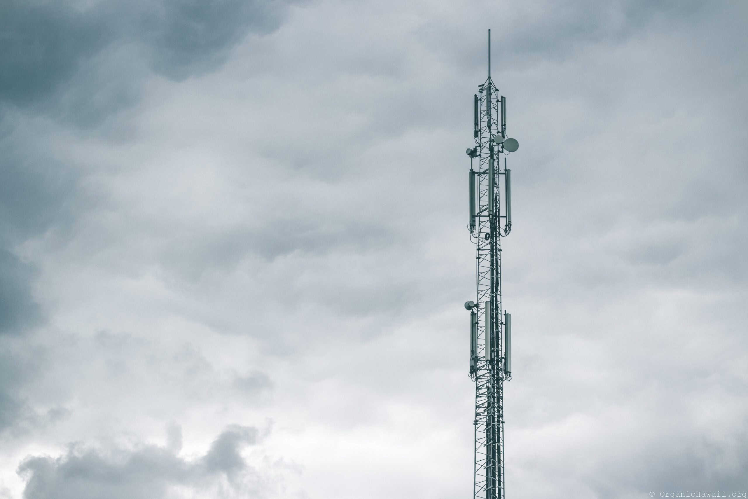 mobile cell phone tower
