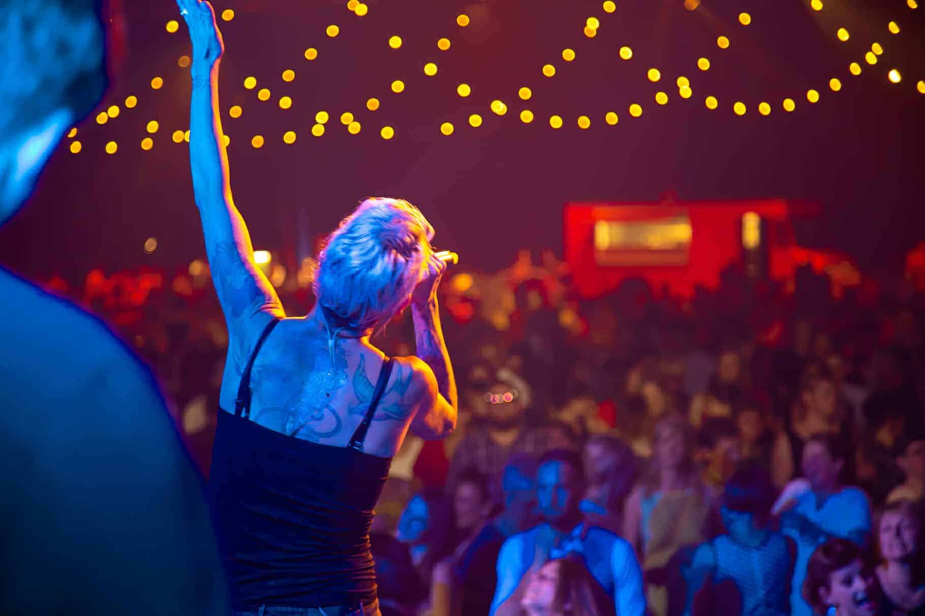 So Event organise la fête du personnel du CHU Godinne sous une thématique Guinguette chic