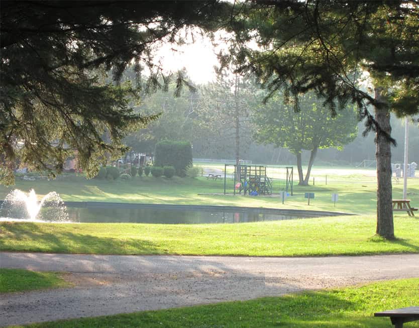 CU-Camping-Lac-Saint-Michel-attrait CU-Du_Gouffre-camping-pullthrout2