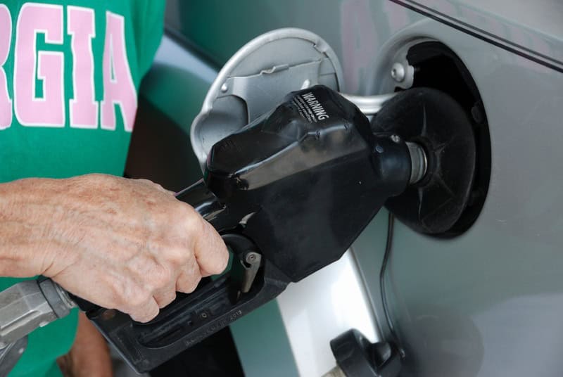 Qué pasa si echo diésel a un coche gasolina Qué pasa si echo diésel a un coche gasolina