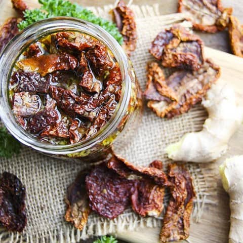 Ginger sun dried tomatoes to jazz up your salad dressings - naturally gluten-free, vegan - by Anastasia, Kind Earth