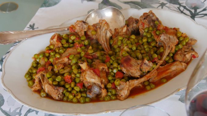 Sardisches Lamm mit Erbsen