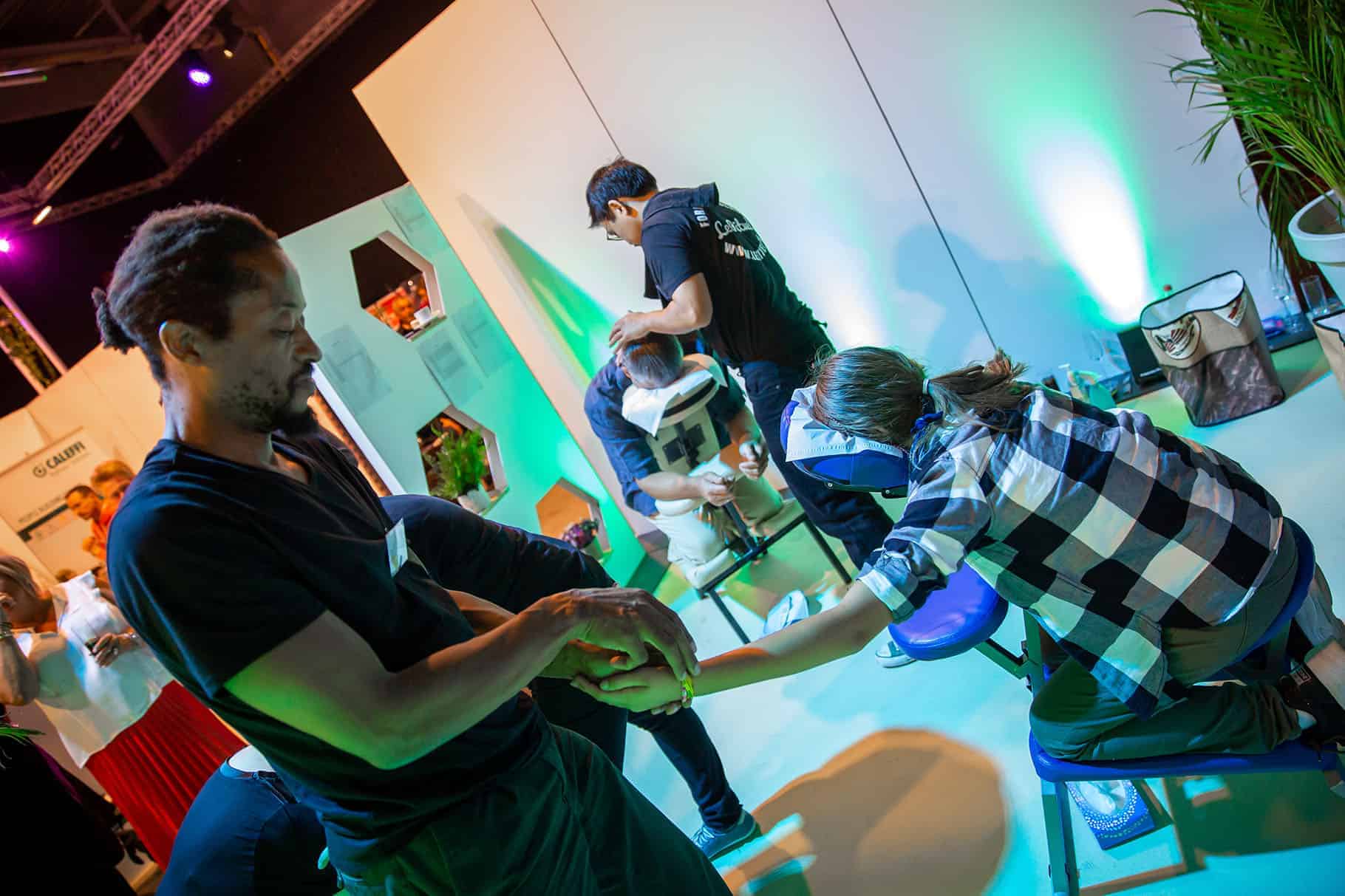 Stand massage pour Induscabel