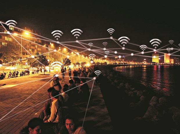 Fiber Optic Internet vs. 5G for Home Fiber Optic Internet vs. 5G for Home