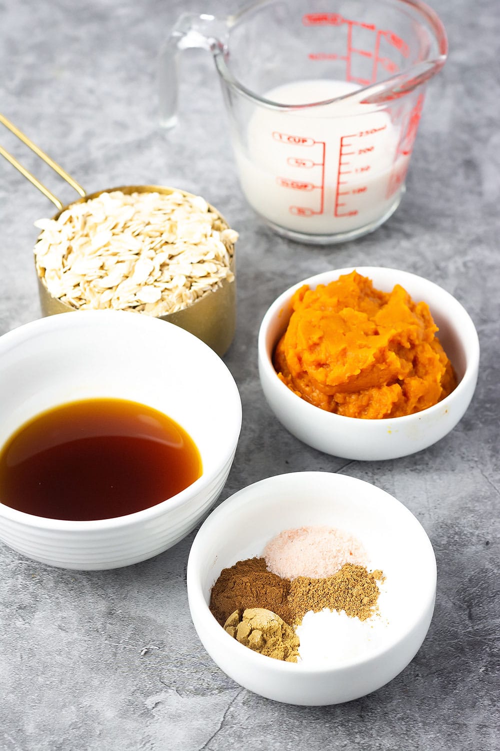 Ingredients for vegan pumpkin pancakes