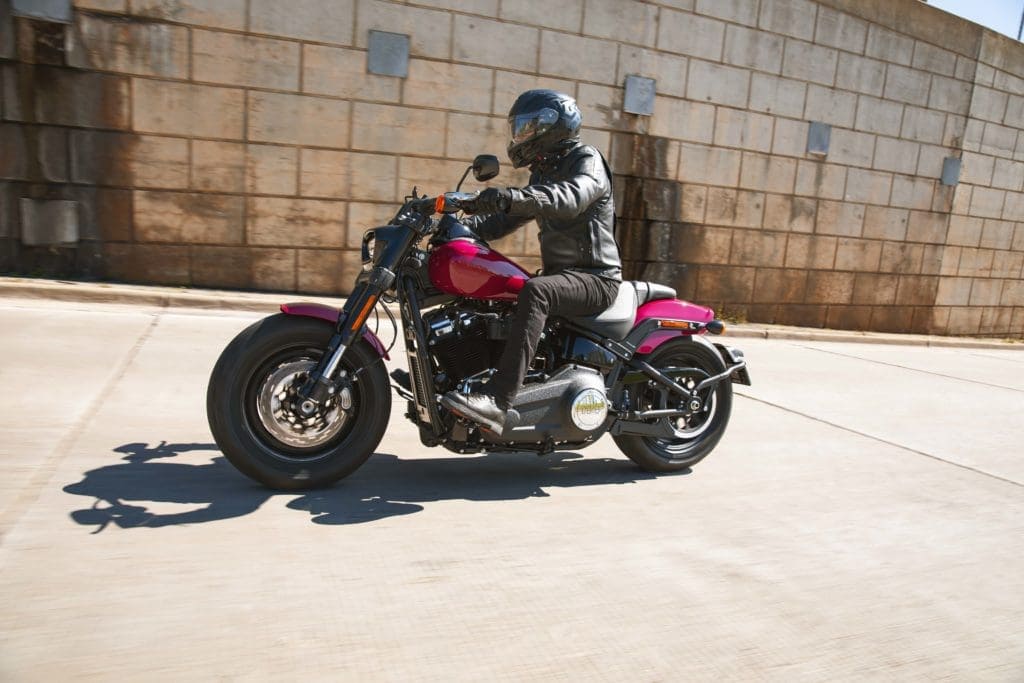 Harley-Davidson® Probefahrten in Rostock 2 201461 my21 fxfbs hdi 2 riding 0120 jk