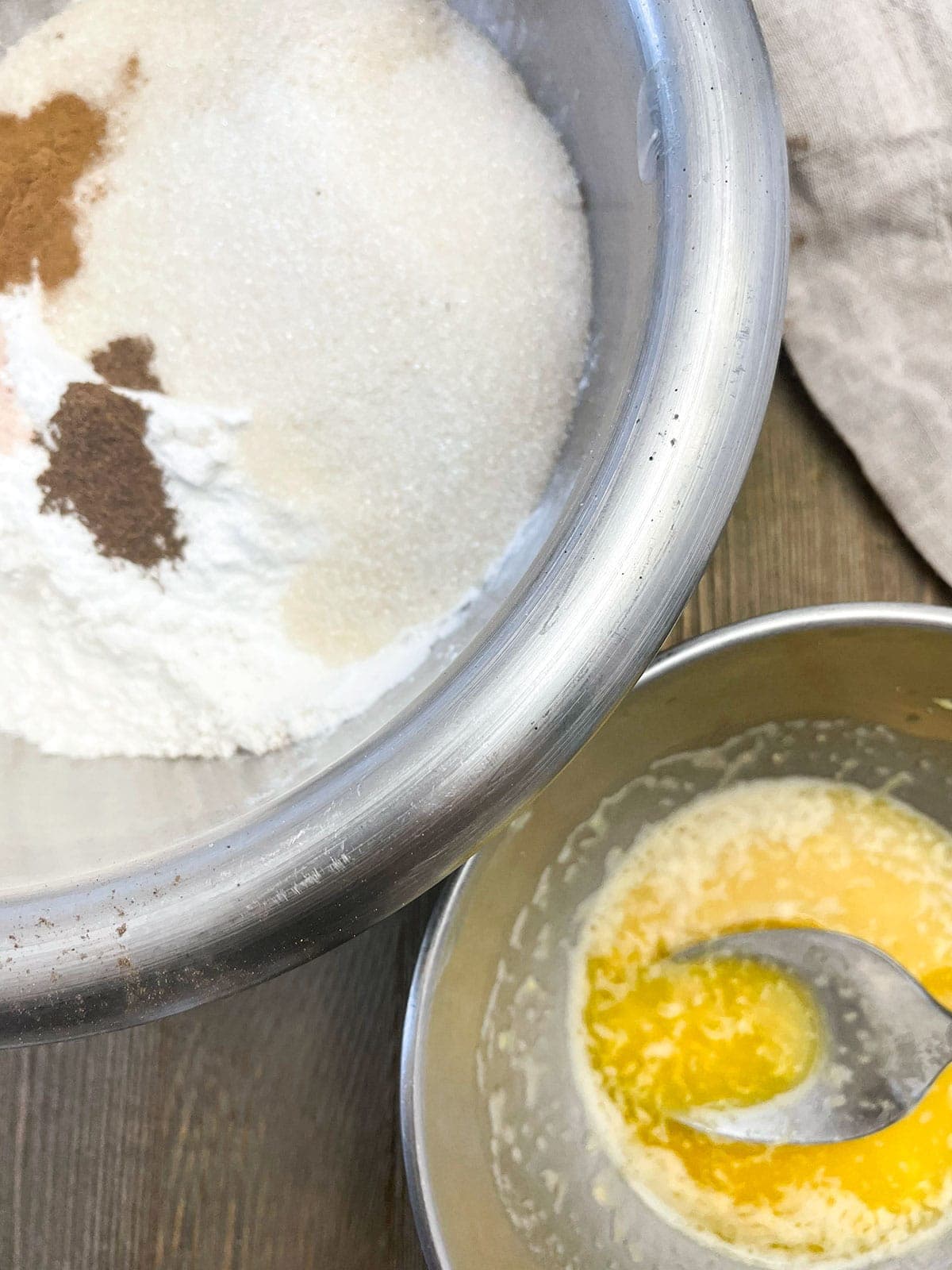 Dry and wet ingredients for bulla